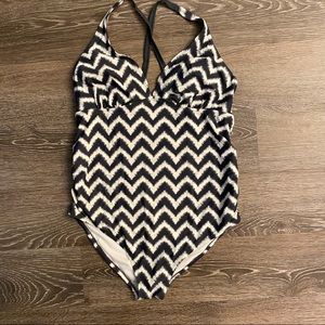 One piece maternity swimsuit
